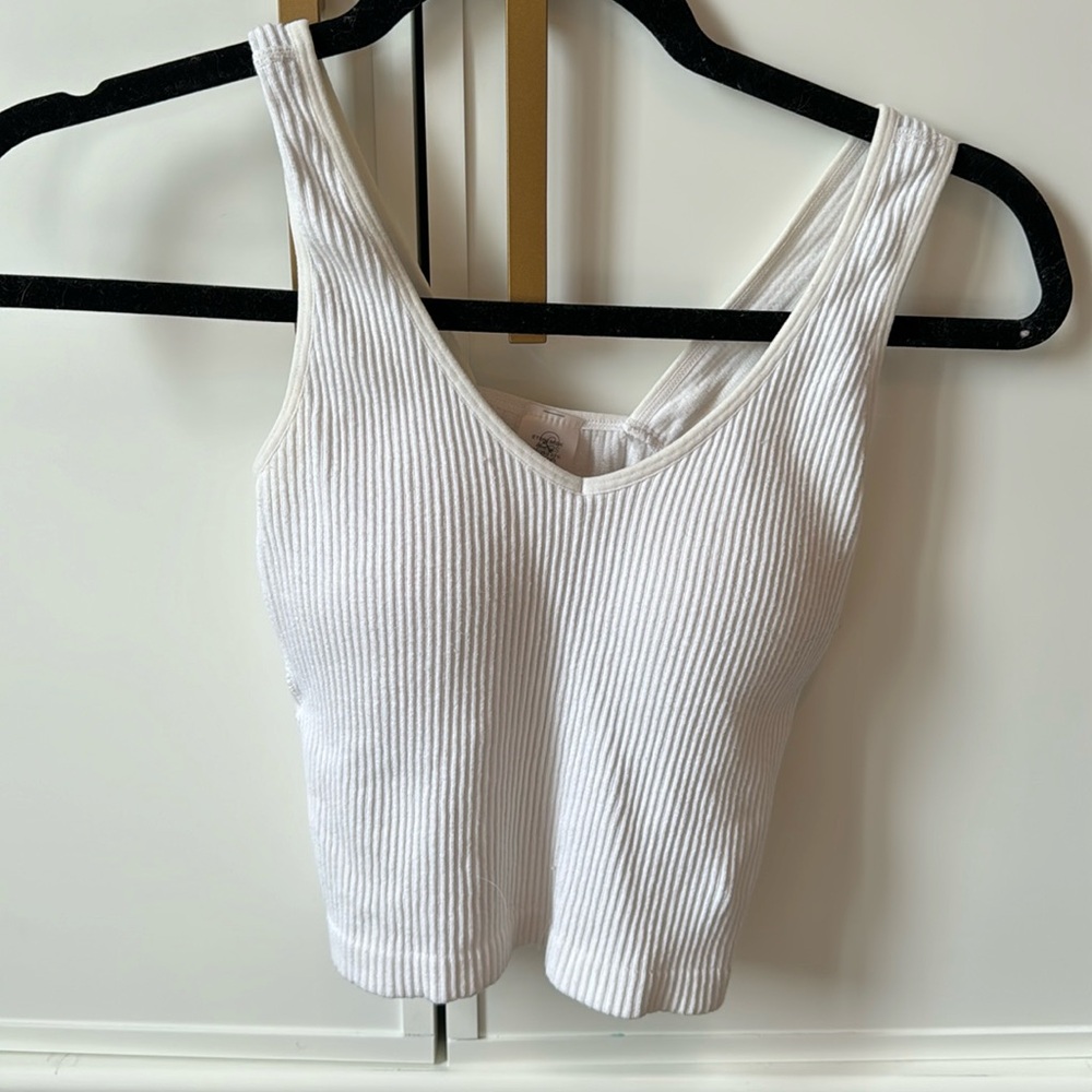 casual white tank